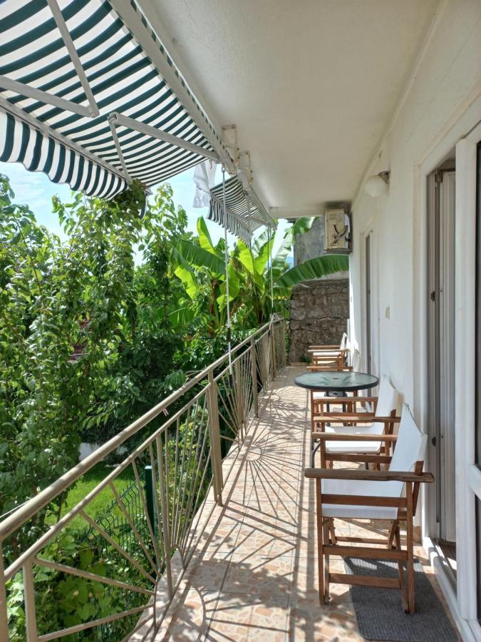 Villa Angelina กุมบอร์ ภายนอก รูปภาพ
